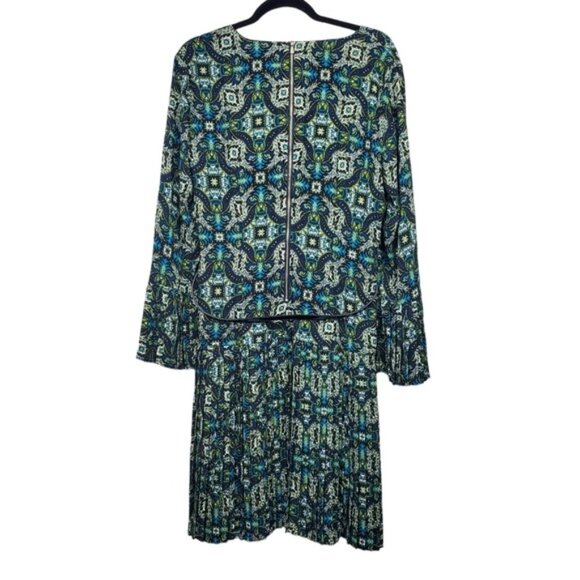 The Limited Womens Long Sleeve Green Tile Print Belted Pleated Dress Size 14 NWT - Picture 5 of 10